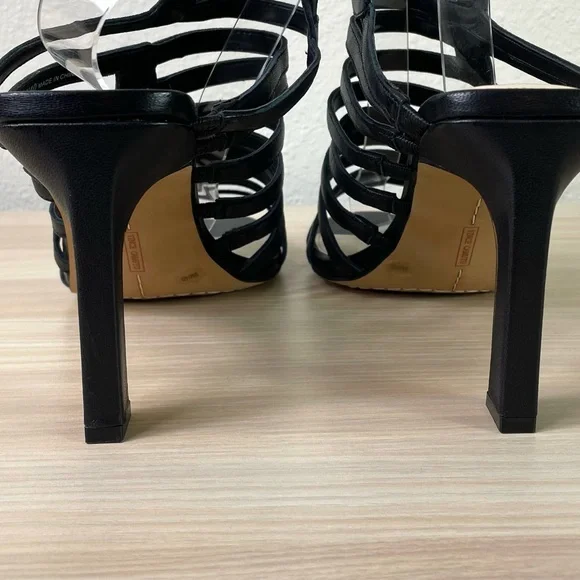 New Vince Camuto Black Rejita Sandal - Picture 6 of 7